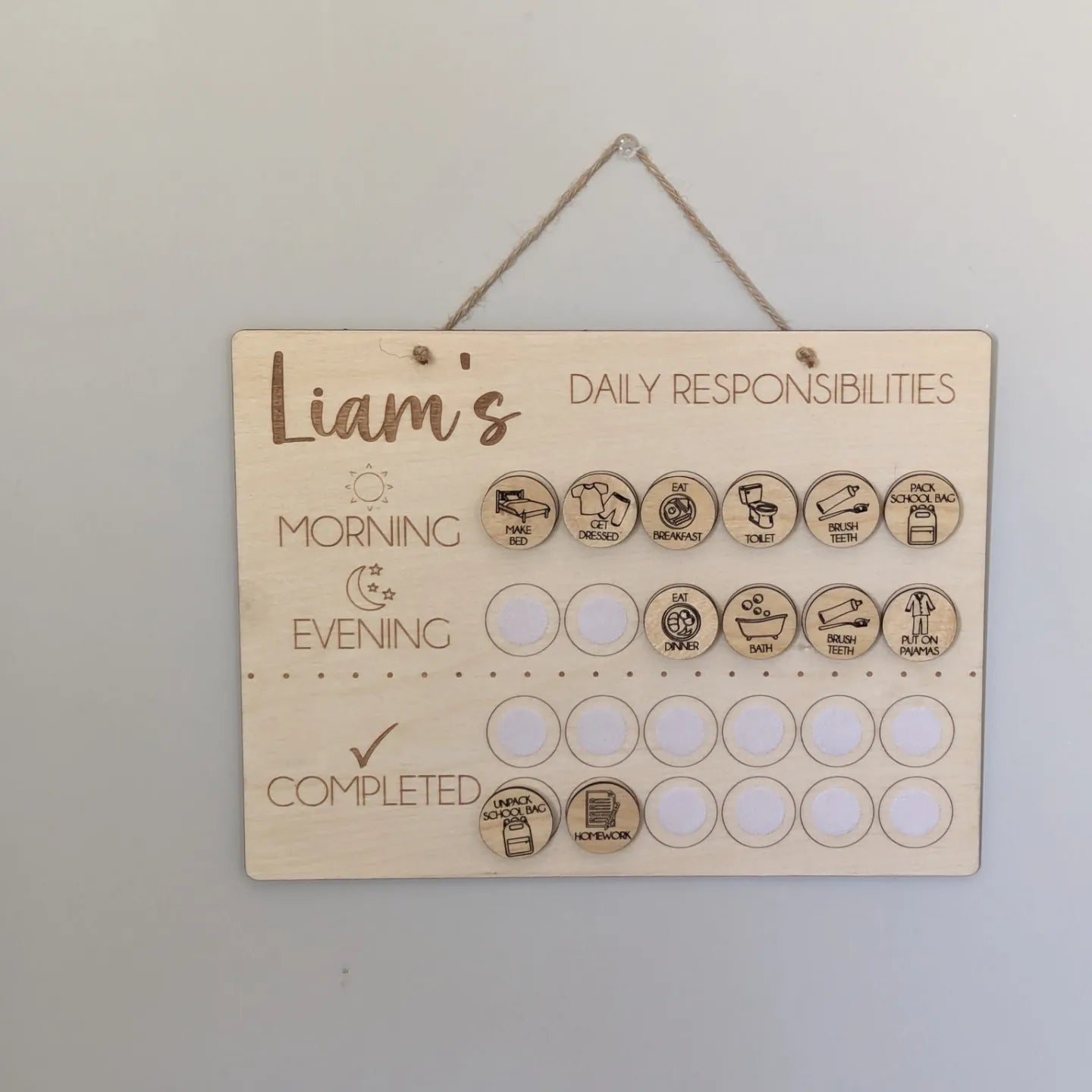 Personalized kid's daily responsibility board (French or English)